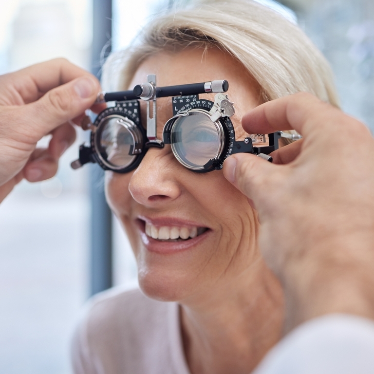 badanie wzroku przez optometrystę
